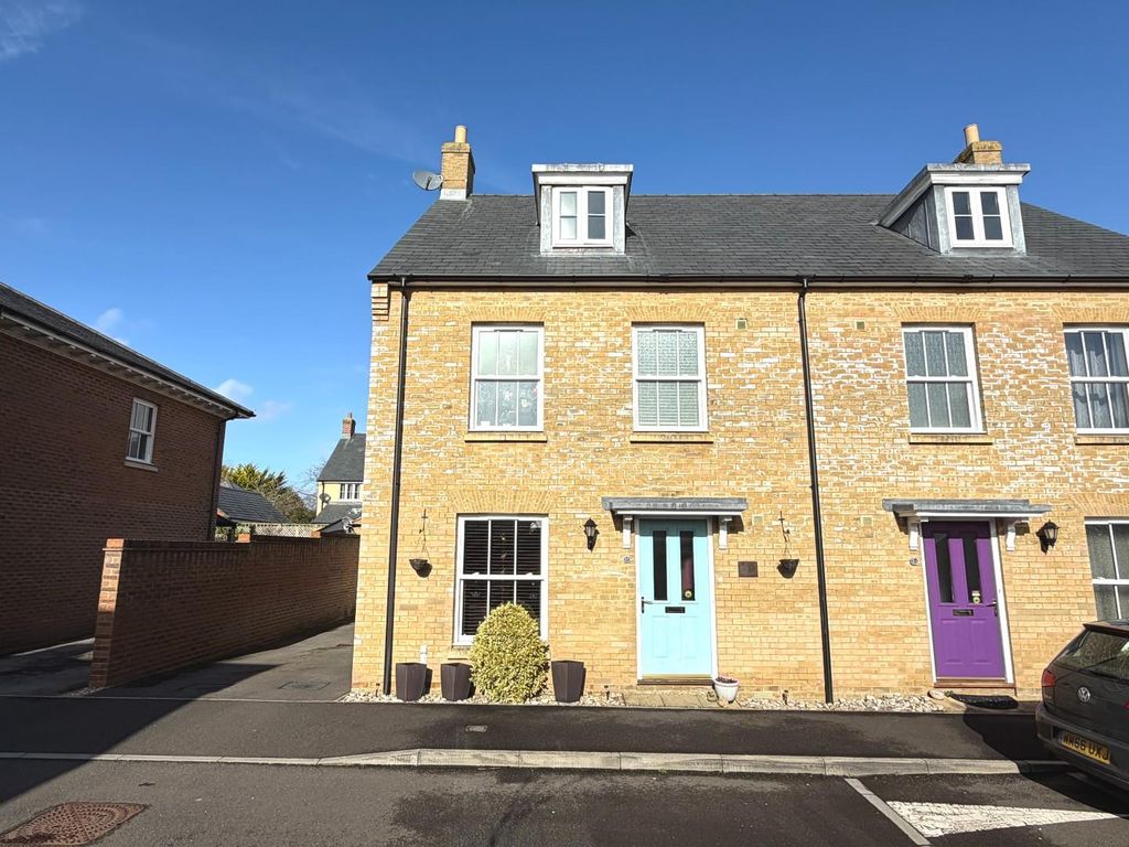 Property photo 1 of 15 Front.Jpg