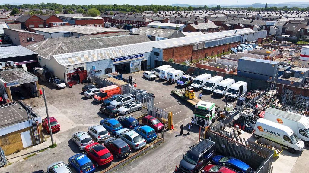 Property photo 1 of 4