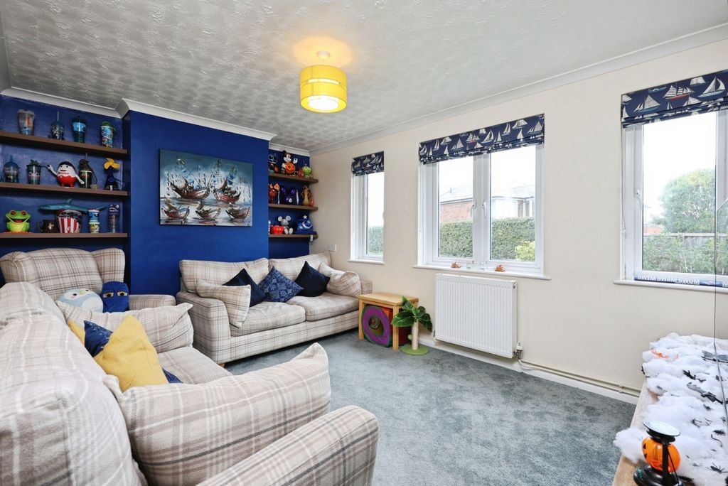 Property photo 2 of 13 Image 1