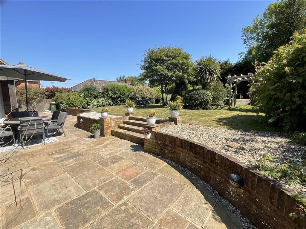 Property photo 1 of 17 Garden