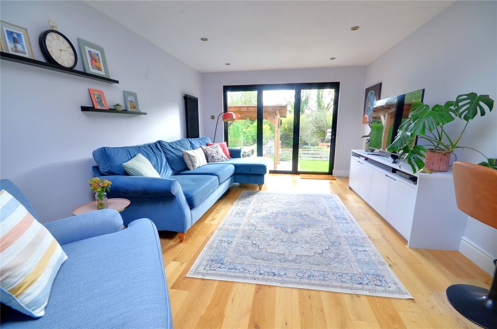 Property photo 2 of 26 Living Room