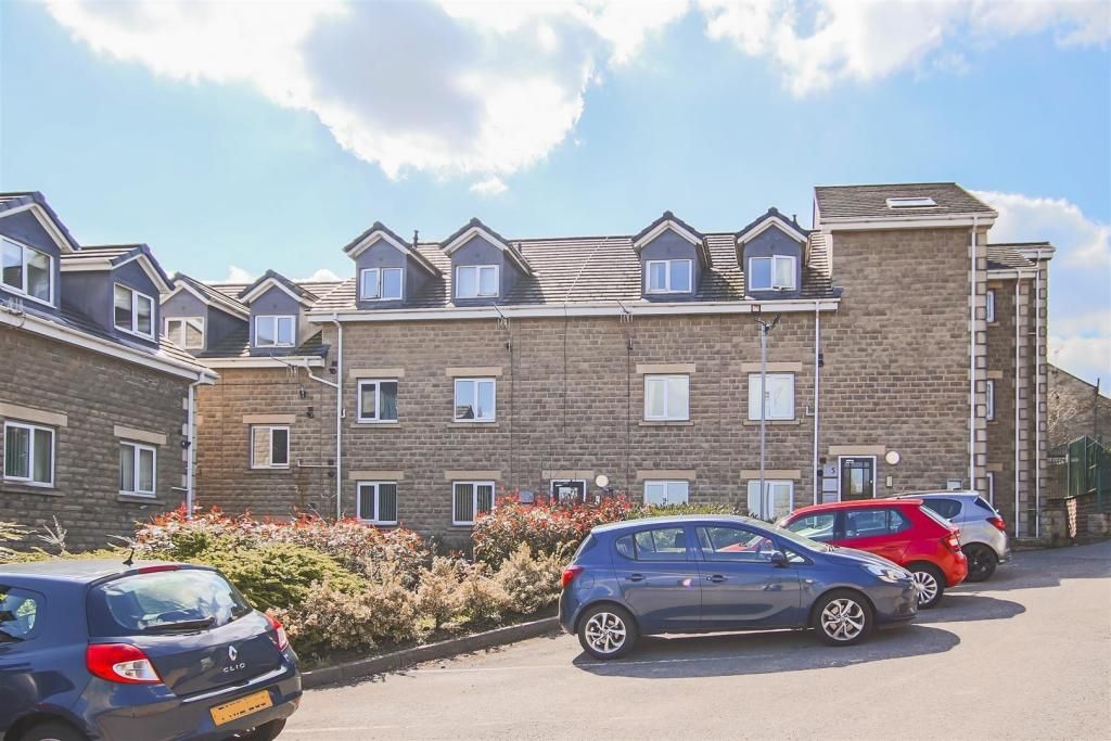 Property photo 1 of 12 23 Imperial Court, Burnley, Lancashire, Bb12 0Pq