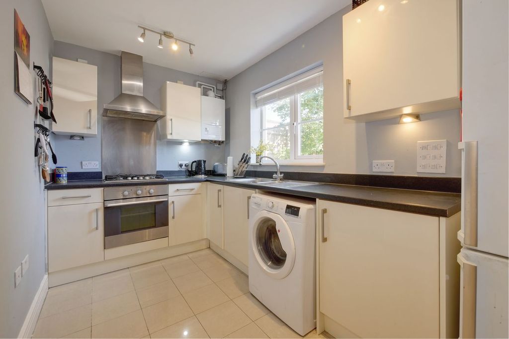 Property photo 2 of 16