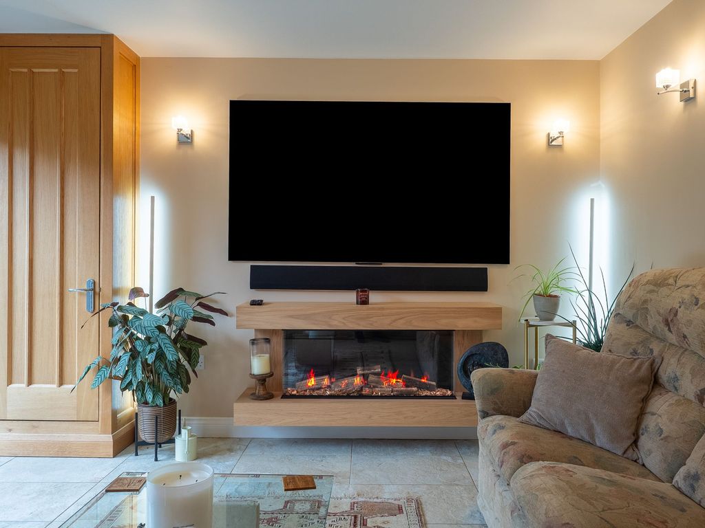 Property photo 3 of 59