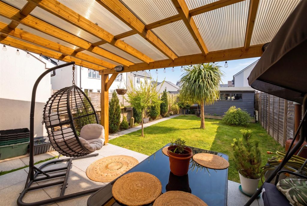 Property photo 2 of 16 Rear Garden