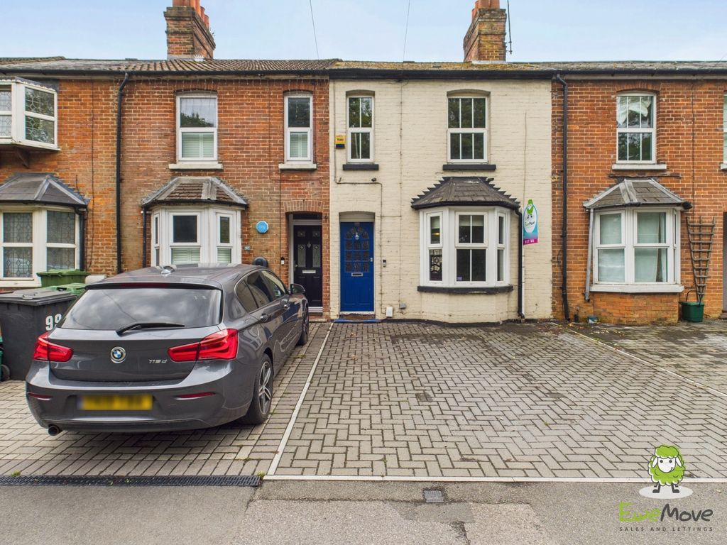 Property photo 1 of 21 Ewemove Estate Agents Basingstoke