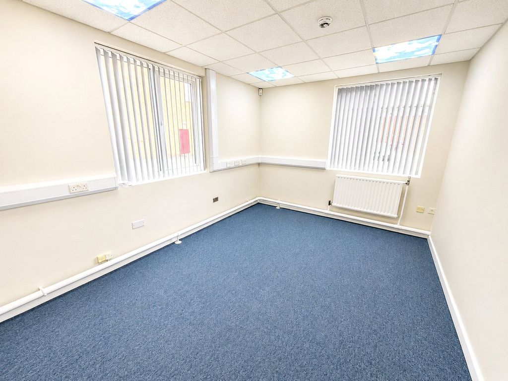 Property photo 3 of 4 Picture No. 02