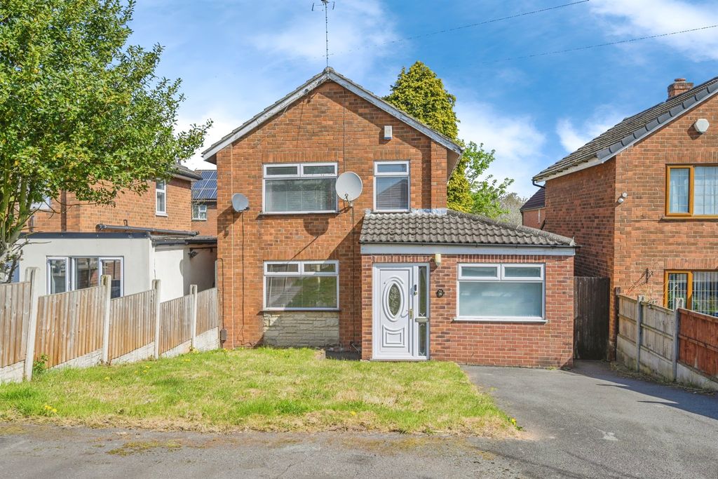 Property photo 2 of 17