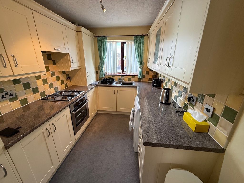 Property photo 2 of 10
