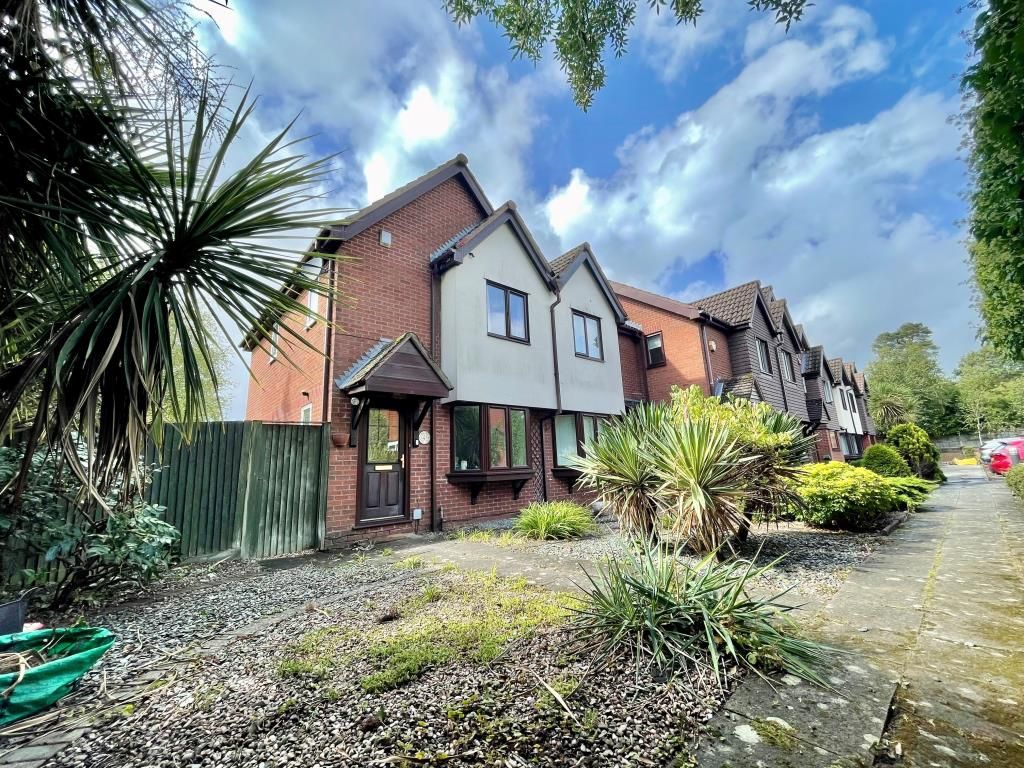 Property photo 1 of 13 External