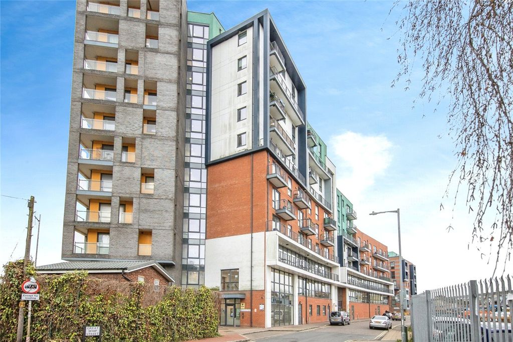 Property photo 1 of 14 Picture No. 17