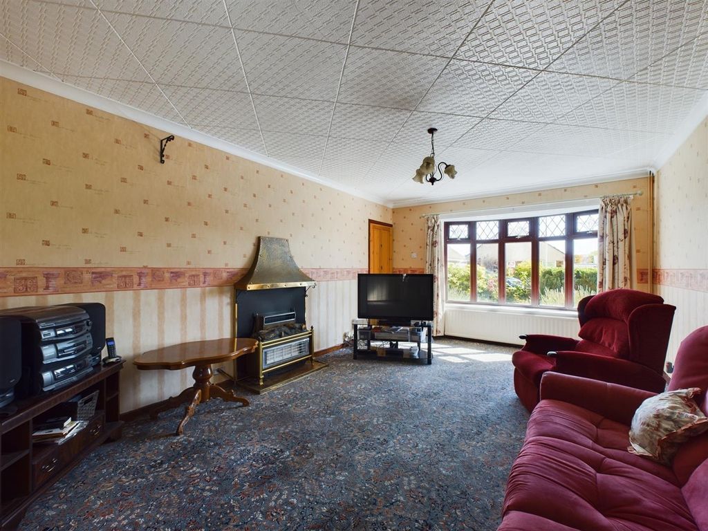 Property photo 3 of 17 Cam02295G0-Pr0093-Still007.Jpg