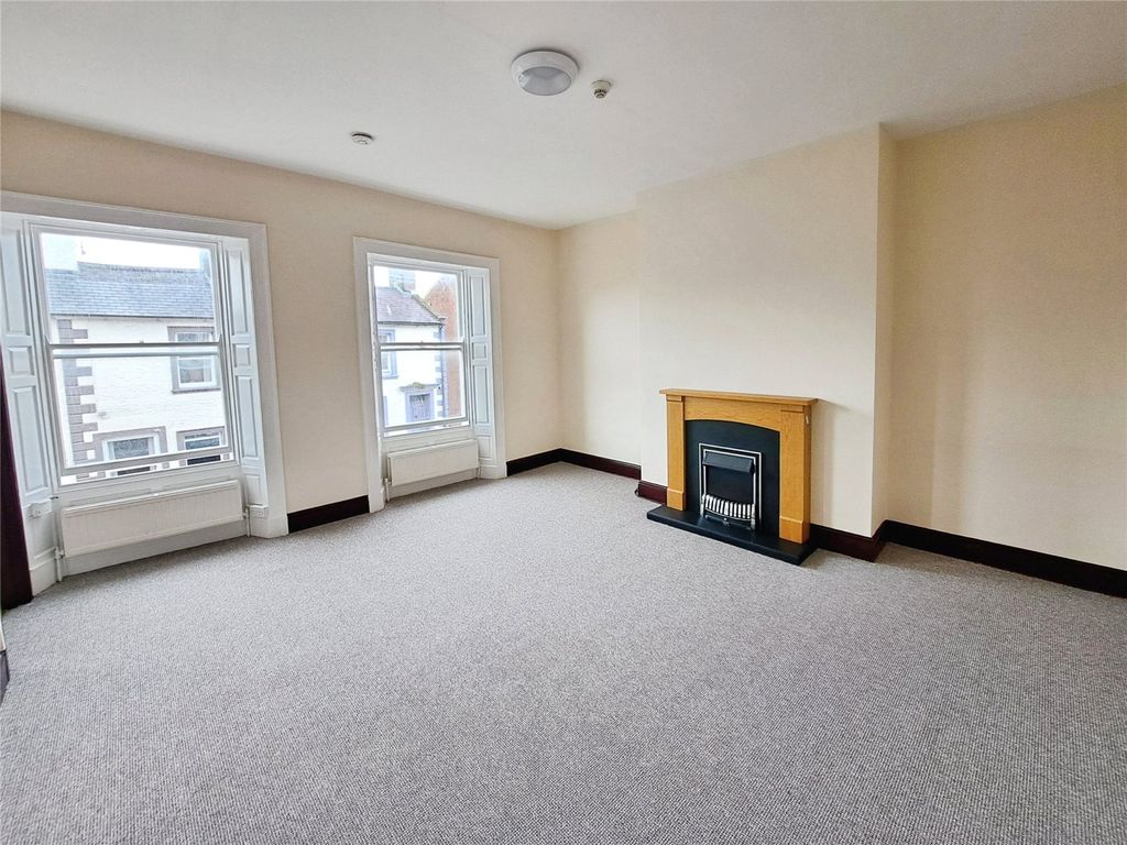 Property photo 2 of 7 Lounge