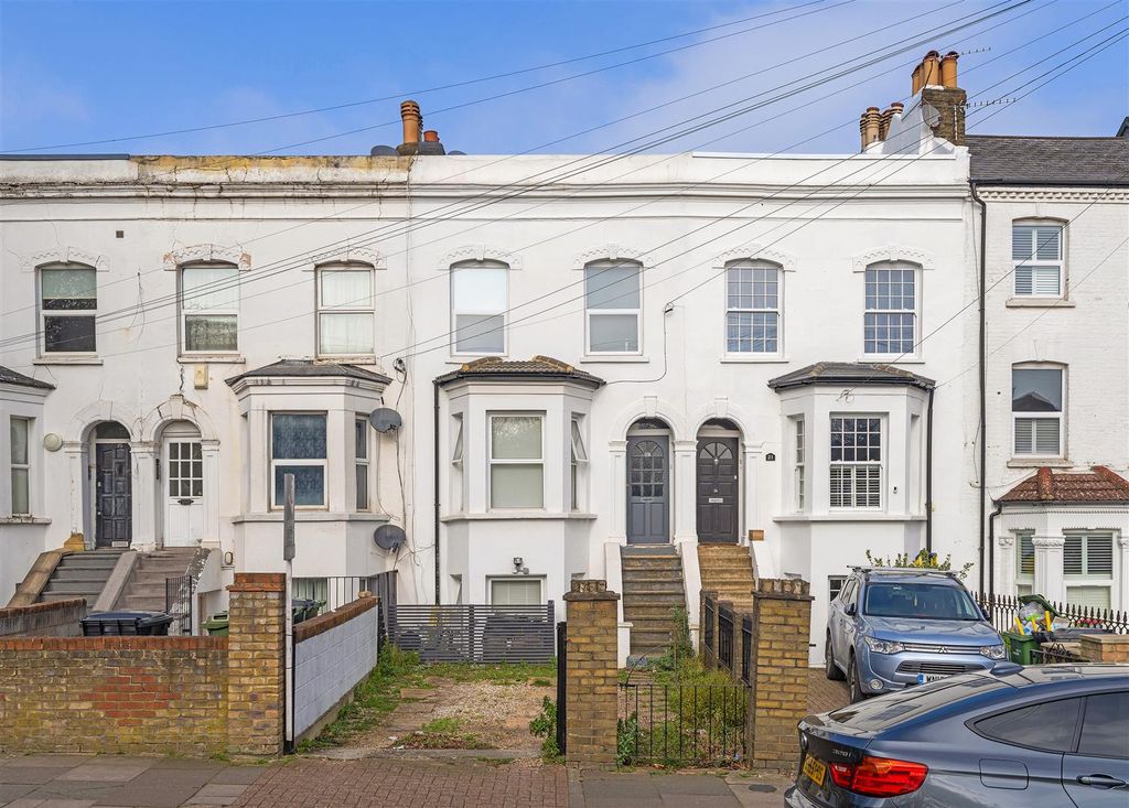 Property photo 3 of 15