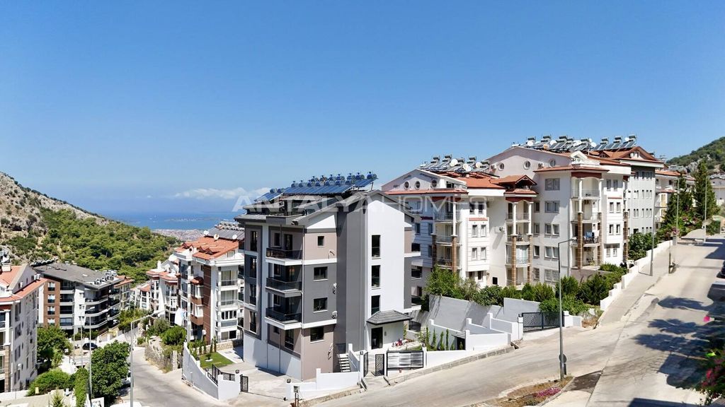 Property photo 3 of 25