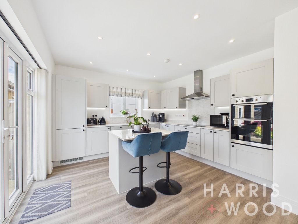 Property photo 2 of 39 4104494