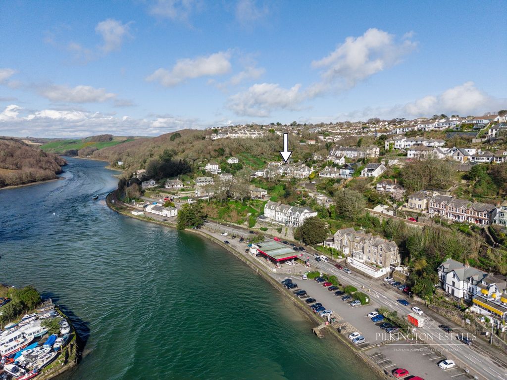 Property photo 2 of 31 4889133