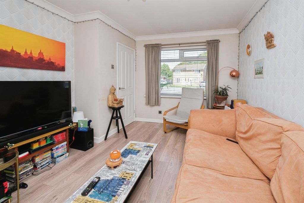 Property photo 3 of 14