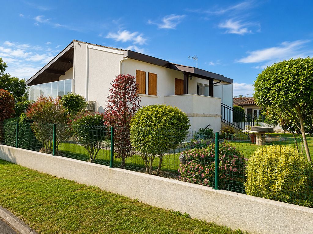 Property photo 2 of 9 60036967B
