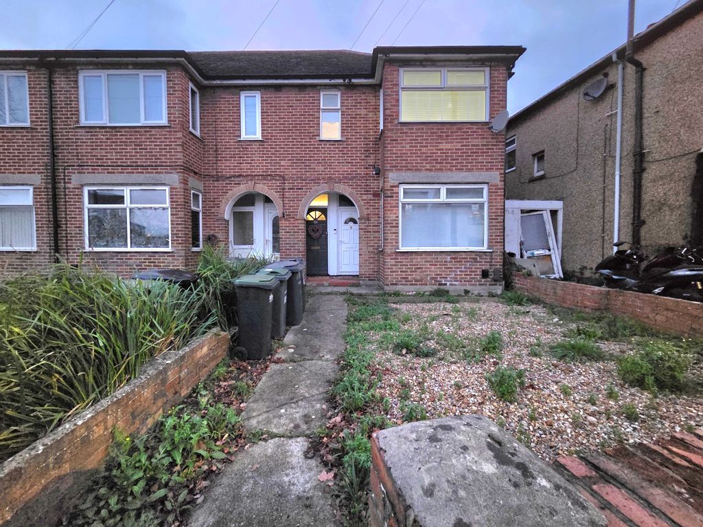 Property photo 1 of 13 Image