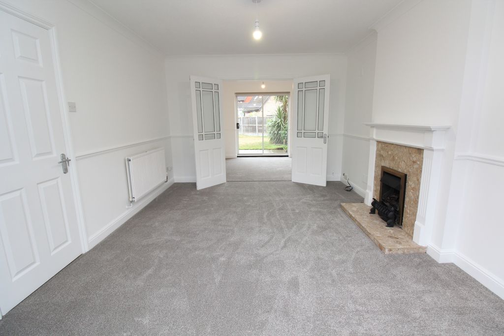 Property photo 2 of 16 Lounge View 1