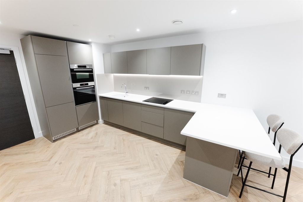 Property photo 3 of 9 (Email)