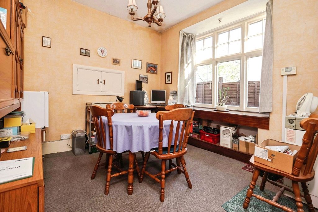 Property photo 3 of 17 Photo