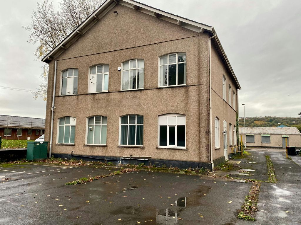 Property photo 2 of 26 Front Weighbridge House.Jpg