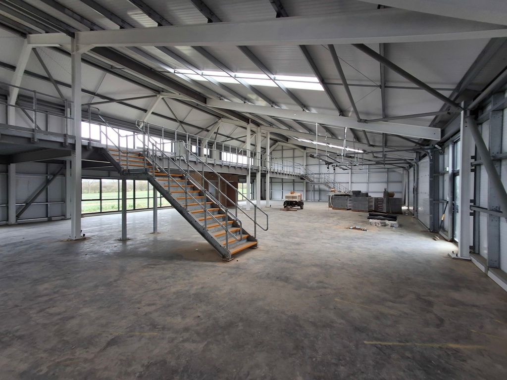 Property photo 2 of 7 Photo 43