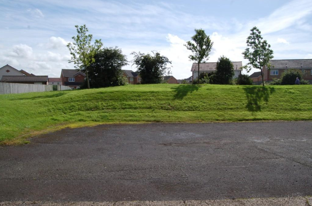 Property photo 2 of 18