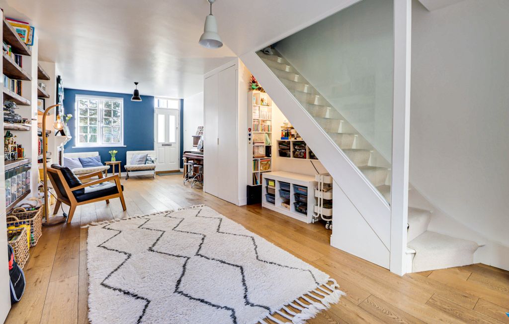 Property photo 2 of 16 Living Room