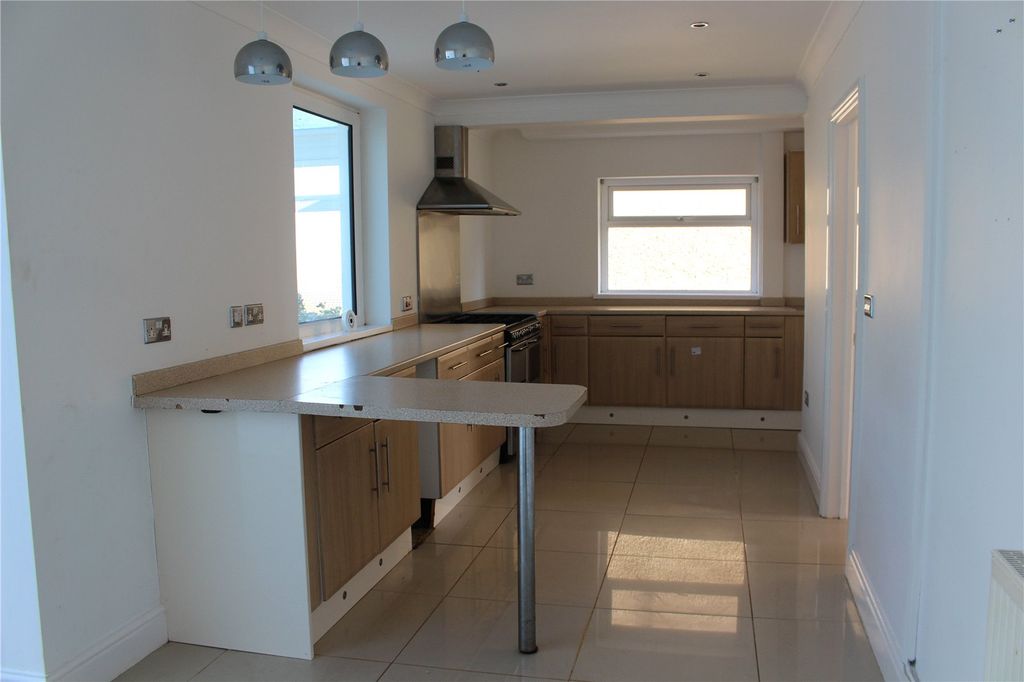 Property photo 3 of 18 Picture No. 05