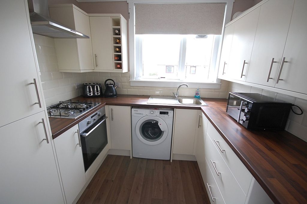 Property photo 2 of 7 Photo 2