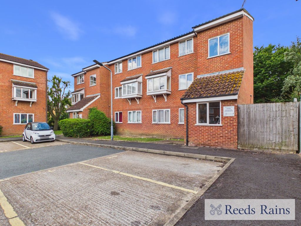 Property photo 1 of 23 Picture No. 27