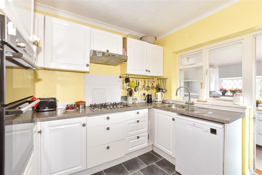 Property photo 2 of 23 Kitchen
