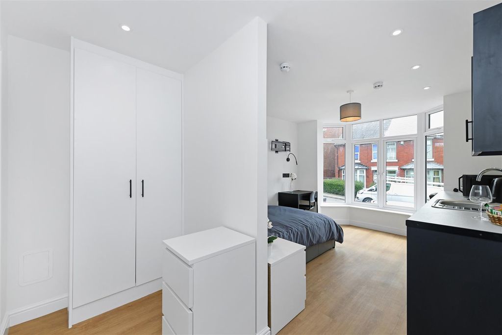 Property photo 3 of 24 3Meadowave-73.Jpg