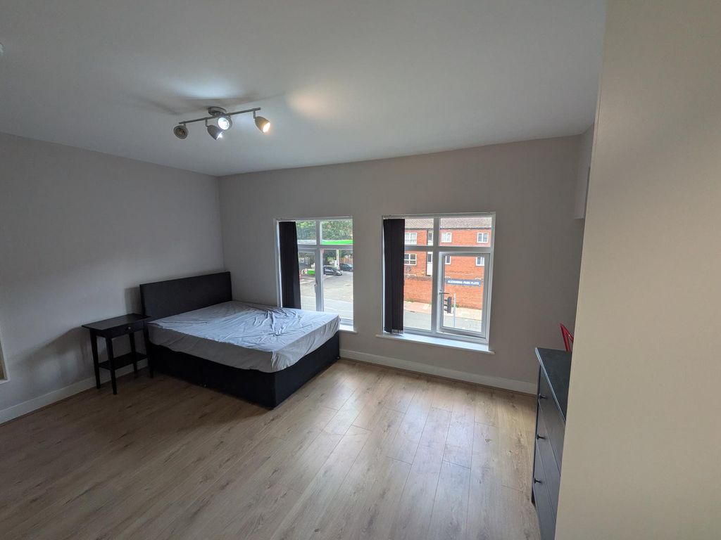 Property photo 1 of 11 d66357d8E1c01B5779c644d490638Cb14Df644Bc