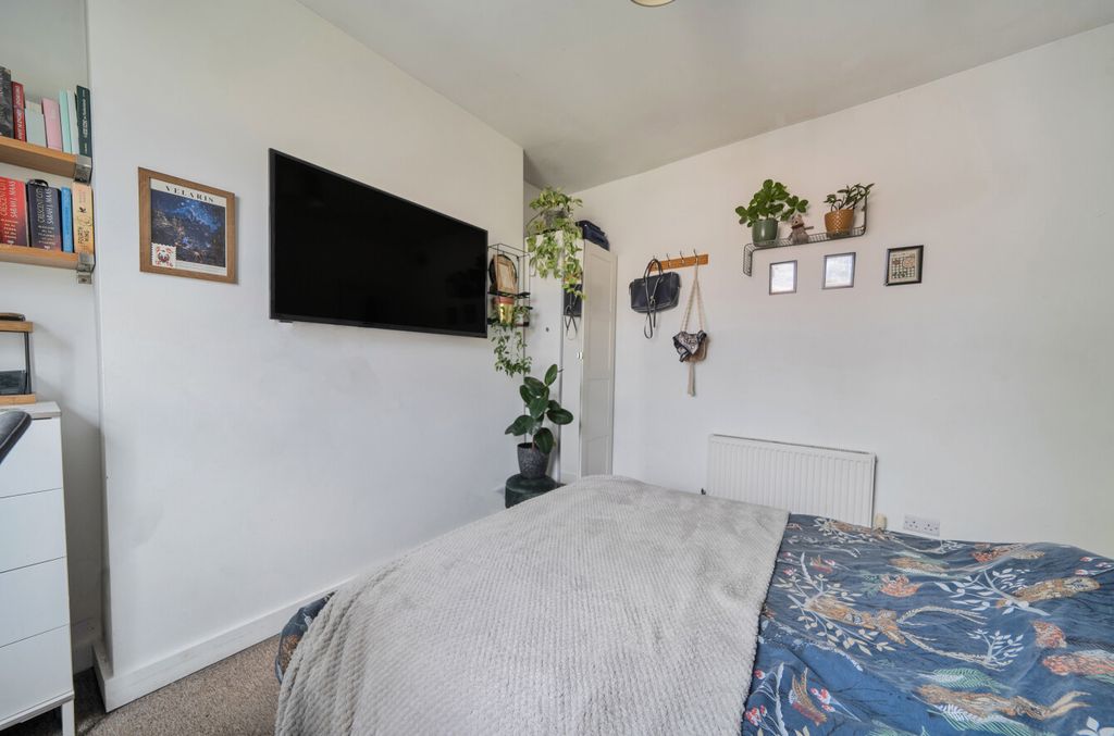 Property photo 2 of 19 1355293-17-68c822...