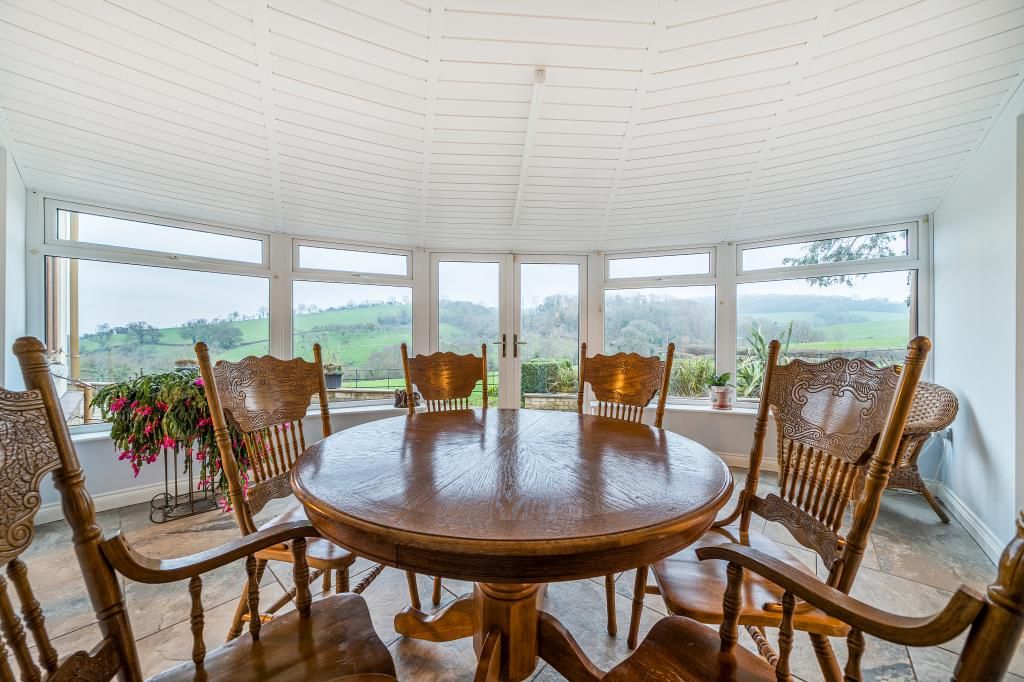 Property photo 2 of 23 Kitchen