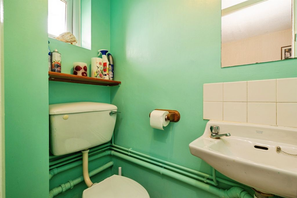 Property photo 3 of 16