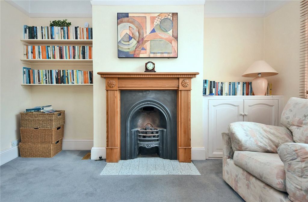 Property photo 3 of 14 Picture No. 02