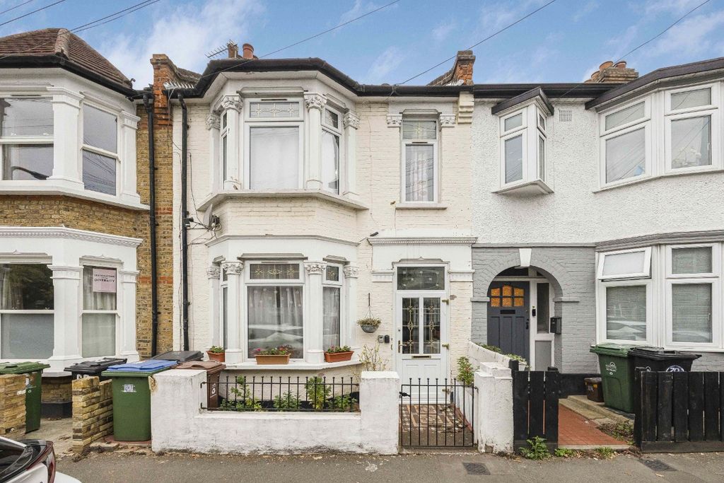 Property photo 1 of 20 4537790