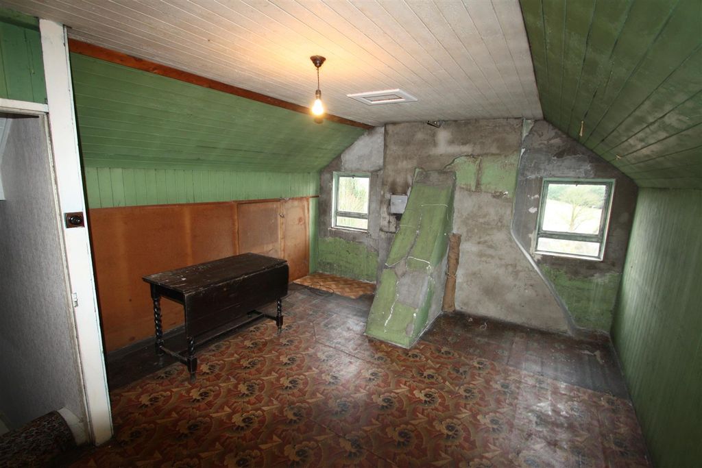 Additional image 25 of 4 bed semi-detached house for sale60 Church Road, Ballynahinch BT24