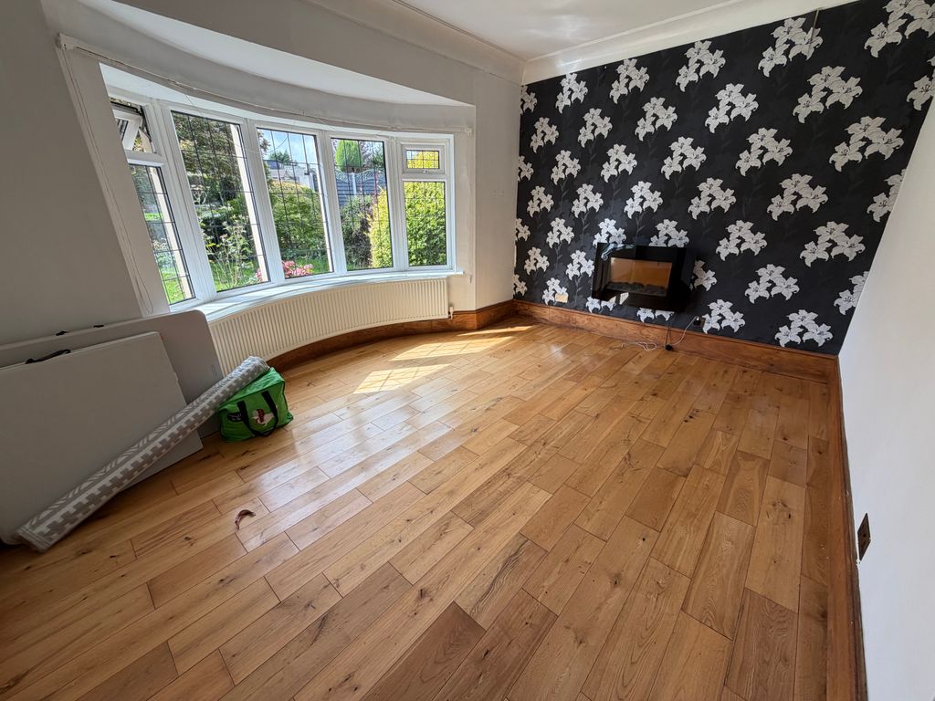 Property photo 2 of 16 Image