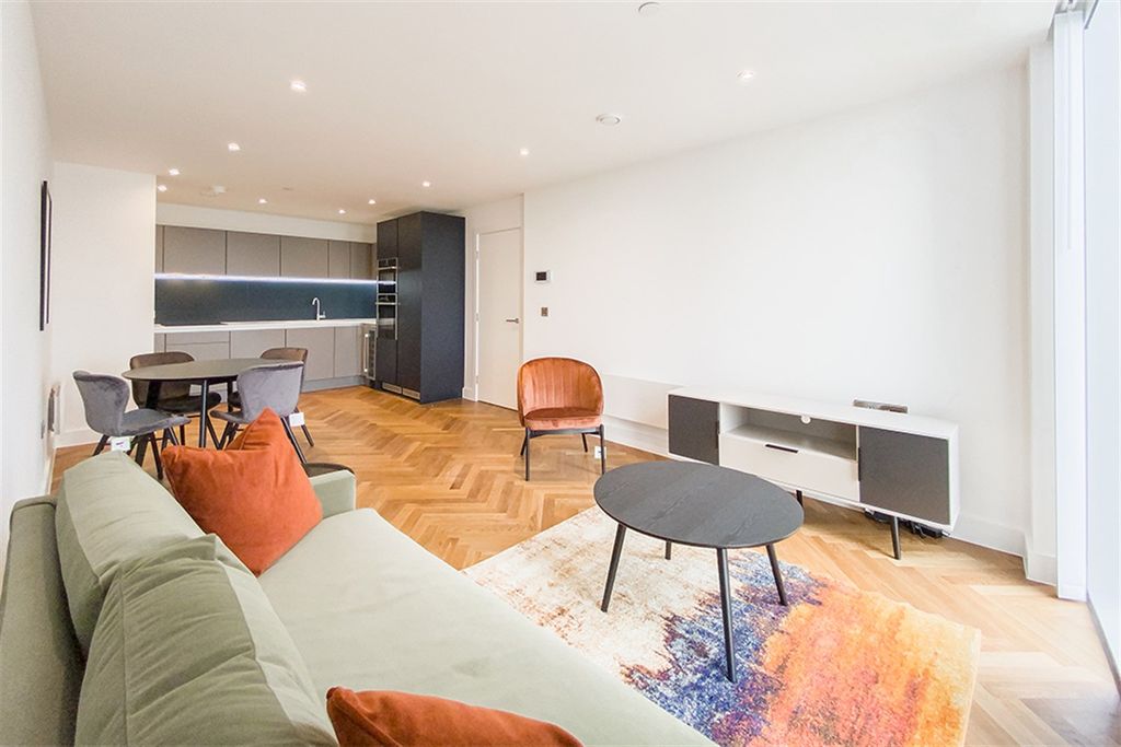 Property photo 1 of 16 (Main)