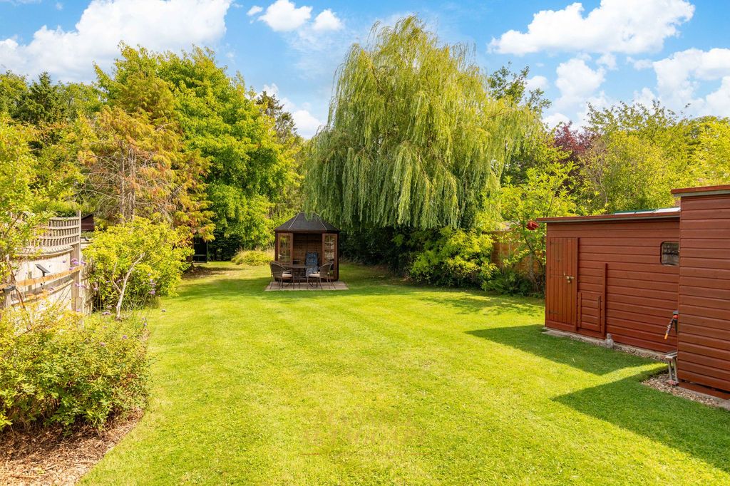 Property photo 2 of 30