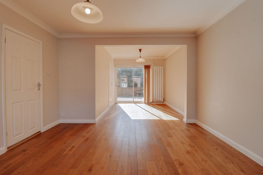 Property photo 3 of 14 Living Room