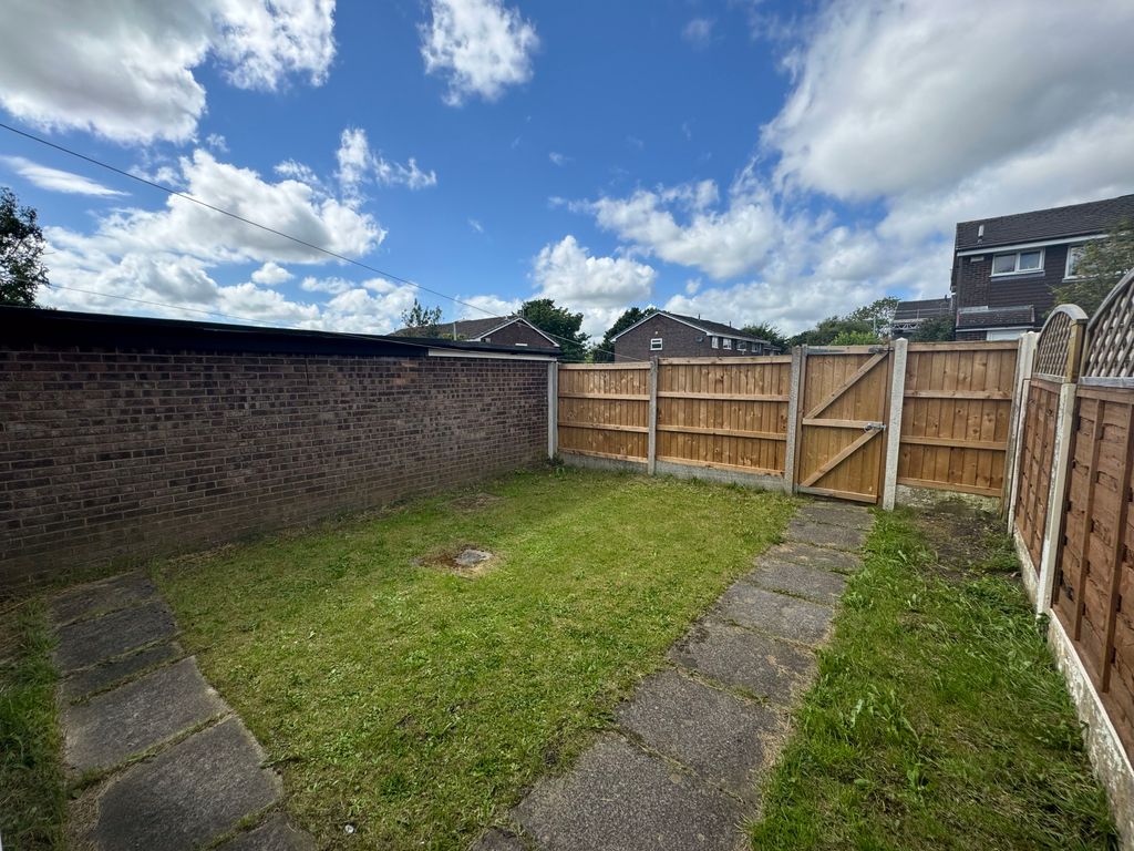 Property photo 3 of 13 Photo 8