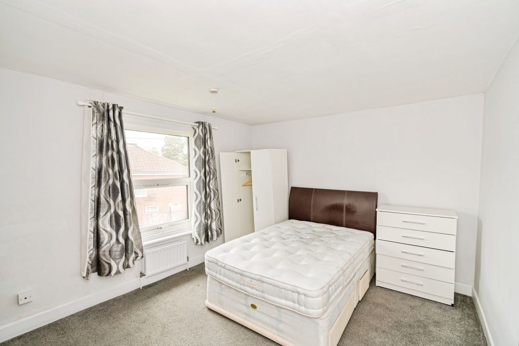Property photo 2 of 12 Pbox-Img.Jpg