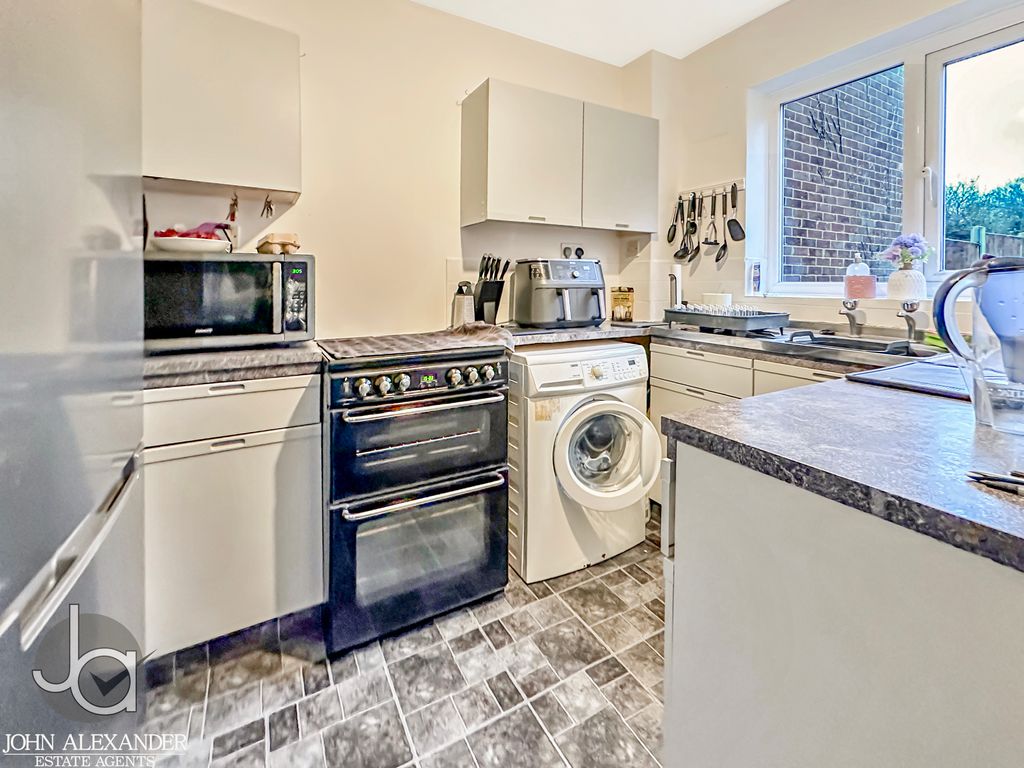 Property photo 3 of 12 20260209_150217723_0.5